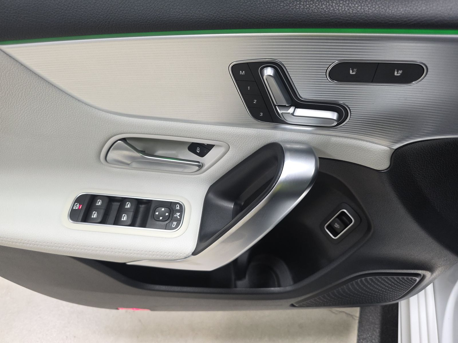 2022 Mercedes-Benz A-Class A 220 FWD