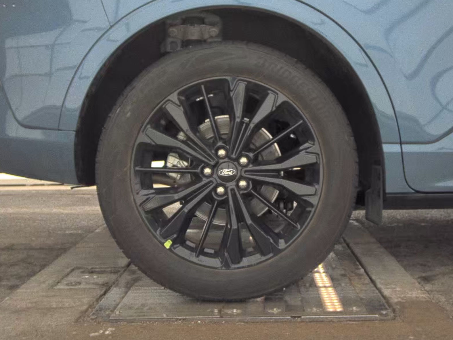 2025 Ford Escape Hybrid ST-Line Elite AWD