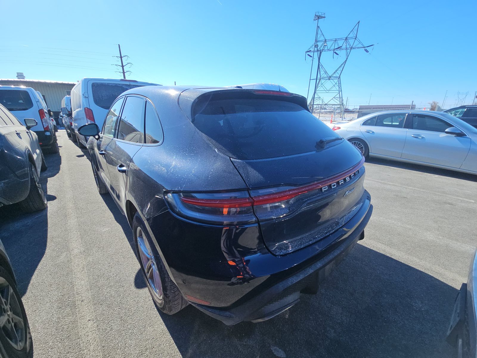 2022 Porsche Macan Base AWD