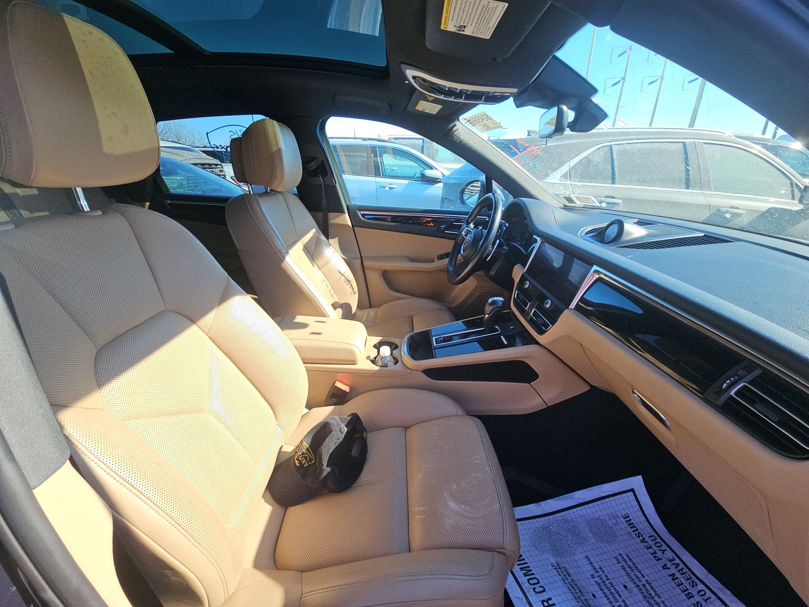 2022 Porsche Macan Base AWD