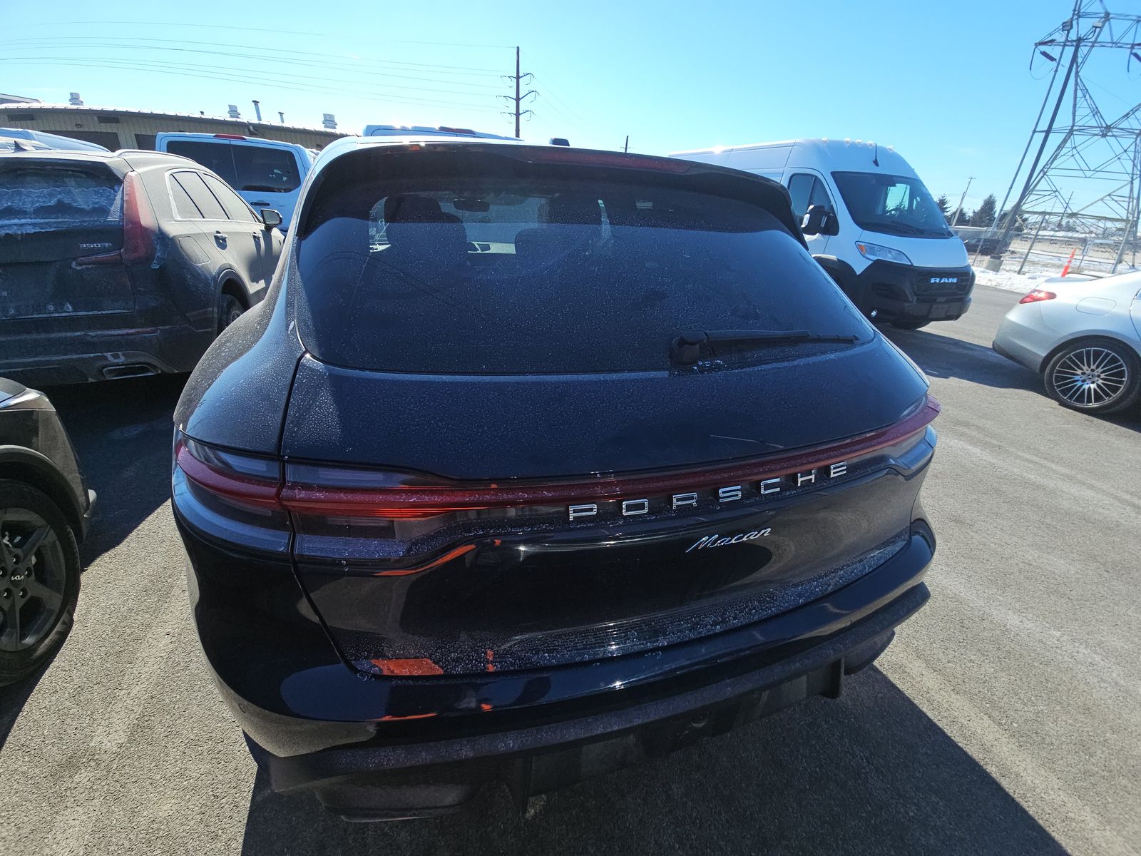 2022 Porsche Macan Base AWD