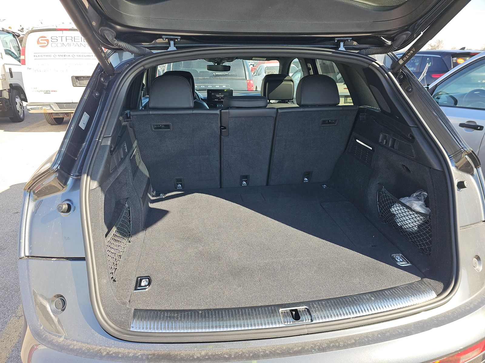 2022 Audi Q5 e Plug-In Hybrid S line Premium Plus AWD