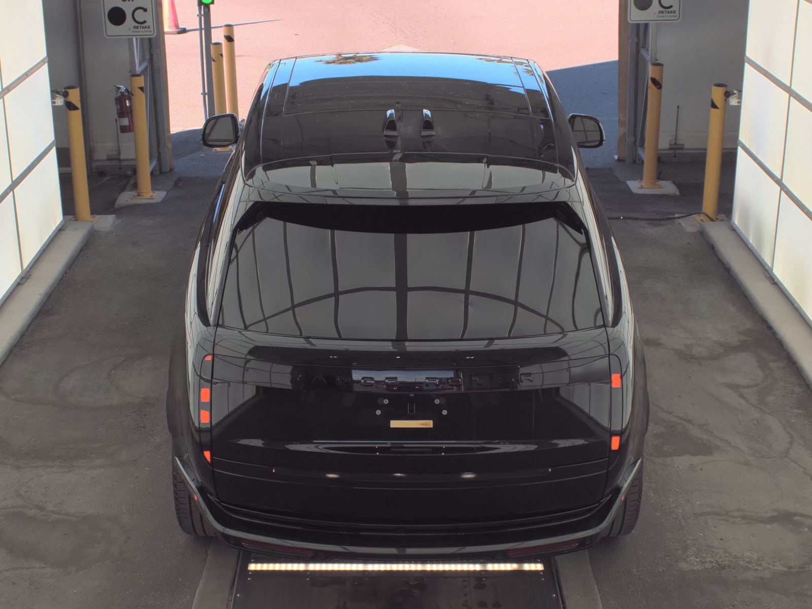 2025 Land Rover Range Rover SE AWD