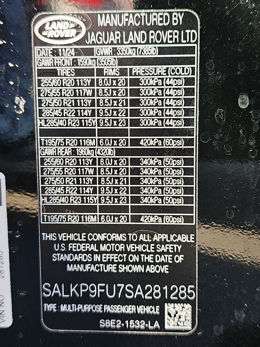 2025 Land Rover Range Rover SE AWD