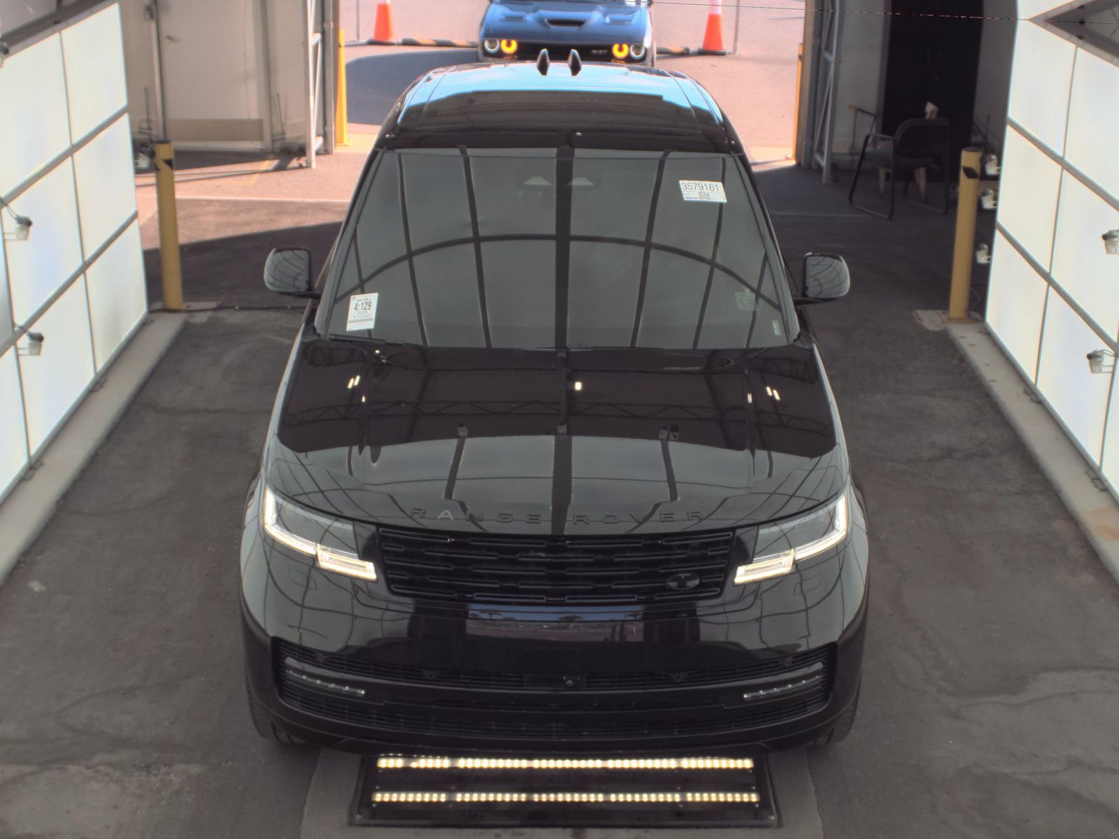 2025 Land Rover Range Rover SE AWD