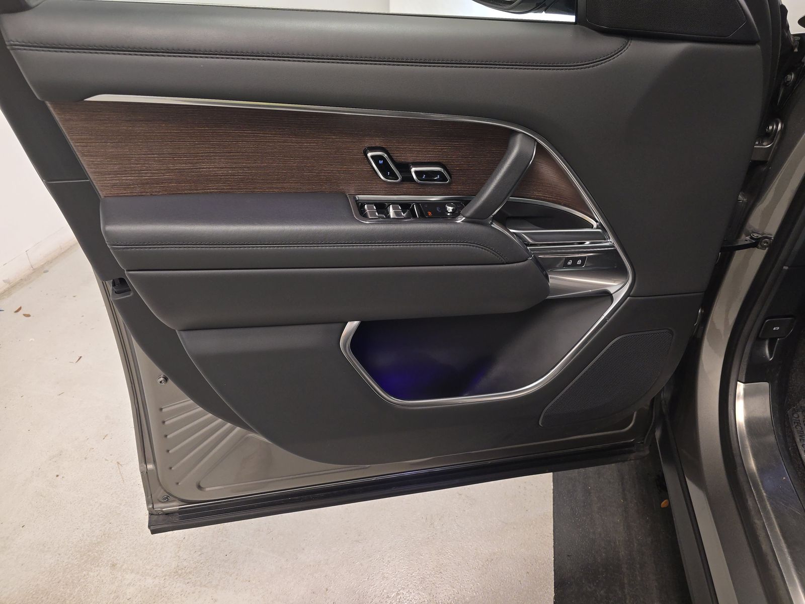 2023 Land Rover Range Rover SE AWD