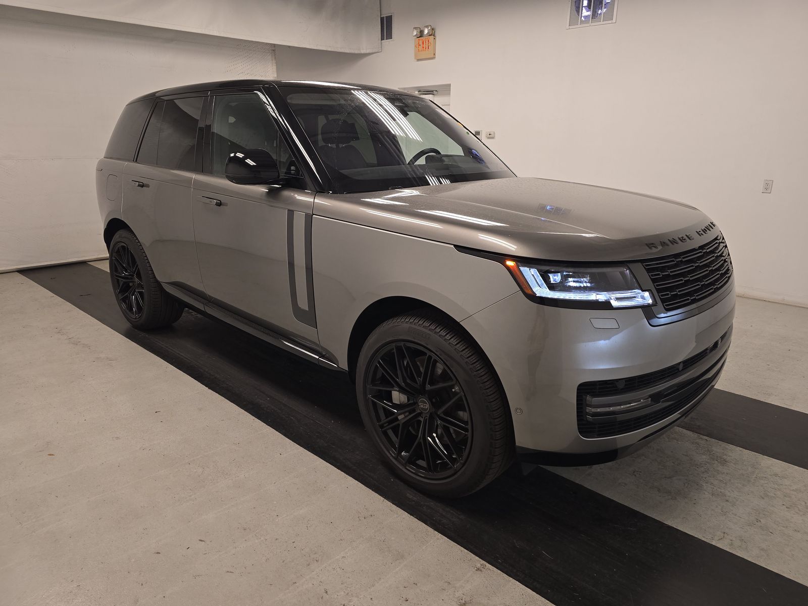 2023 Land Rover Range Rover SE AWD