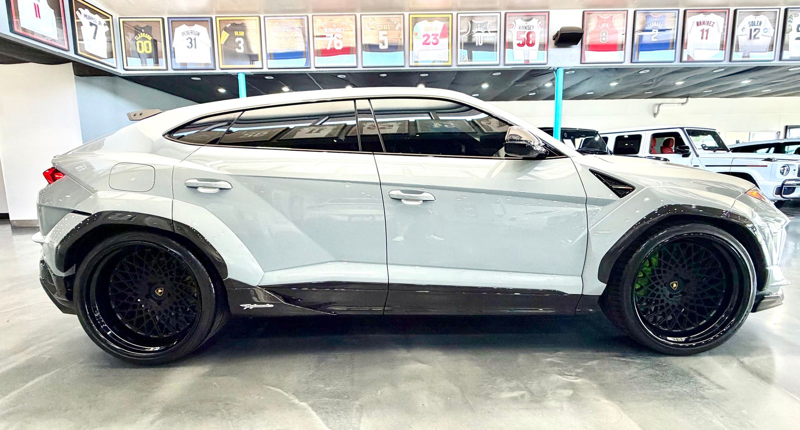 2024 Lamborghini Urus Performante AWD