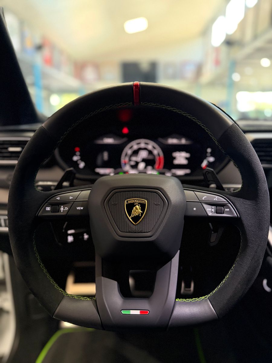 2024 Lamborghini Urus Performante AWD