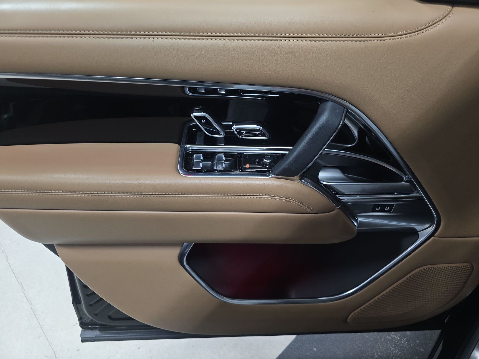 2023 Land Rover Range Rover SE AWD