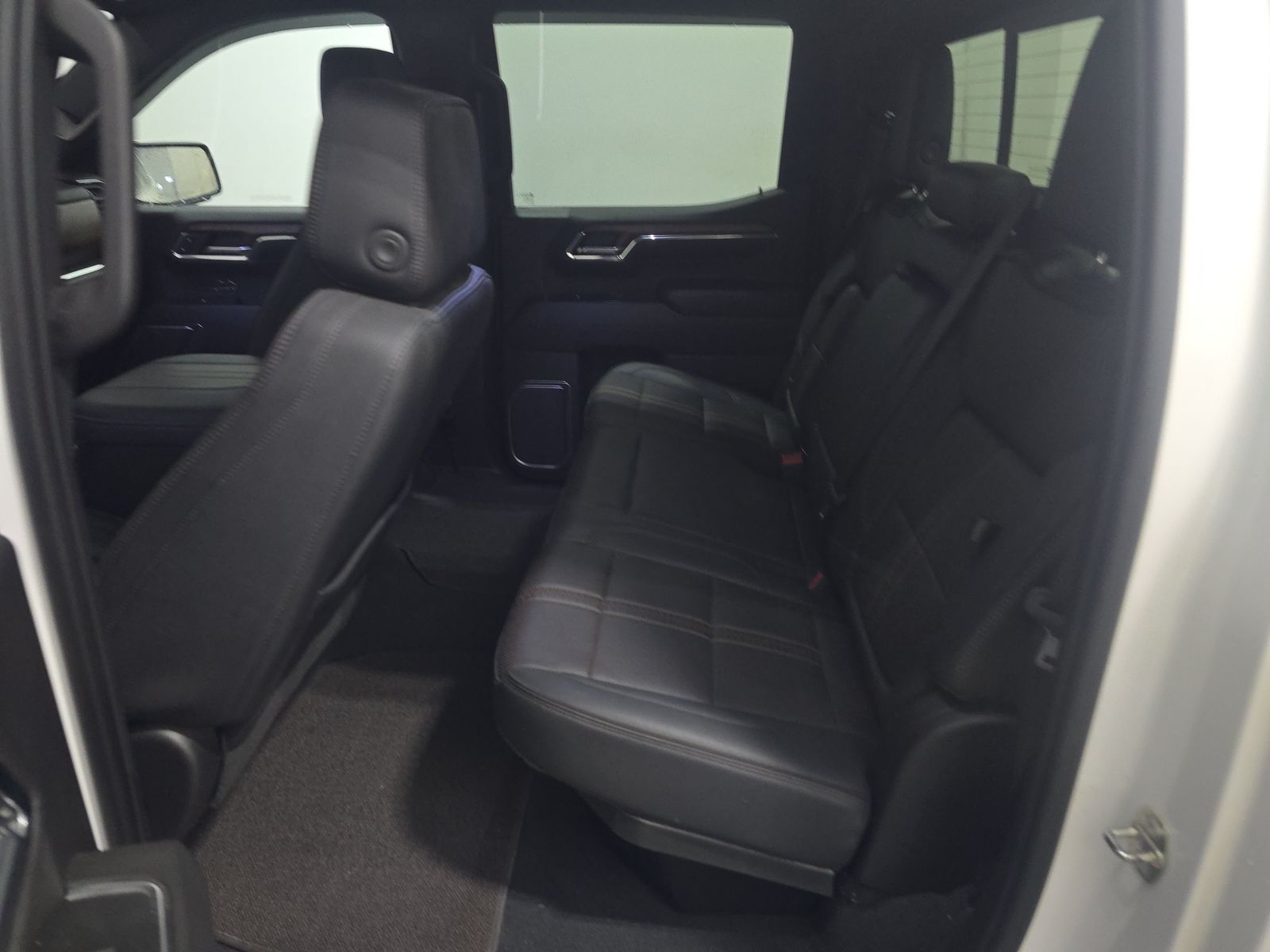2023 Chevrolet Silverado 1500 High Country AWD