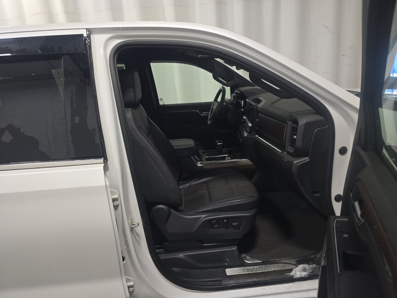 2023 Chevrolet Silverado 1500 High Country AWD