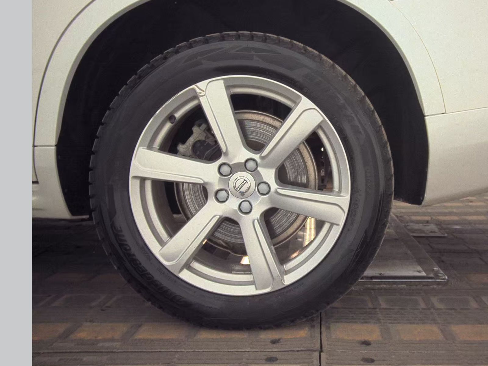 2022 Volvo XC90 T5 Momentum AWD