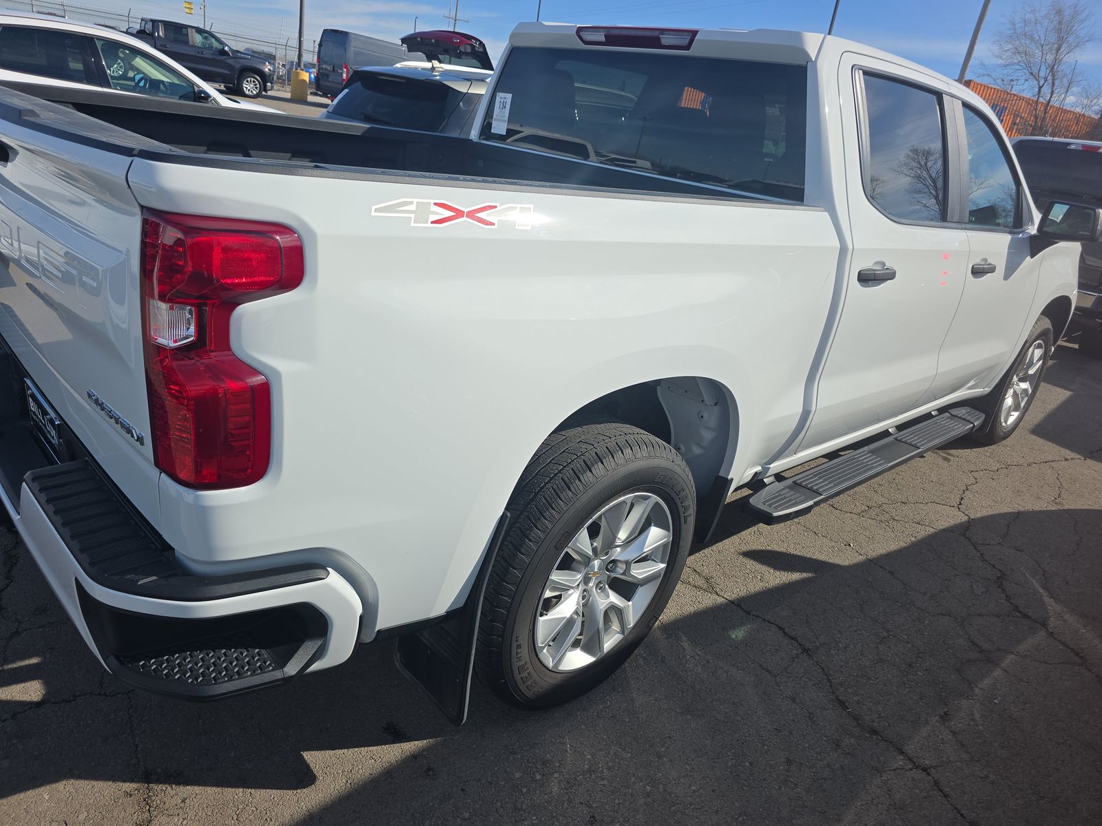 2023 Chevrolet Silverado 1500 Custom AWD