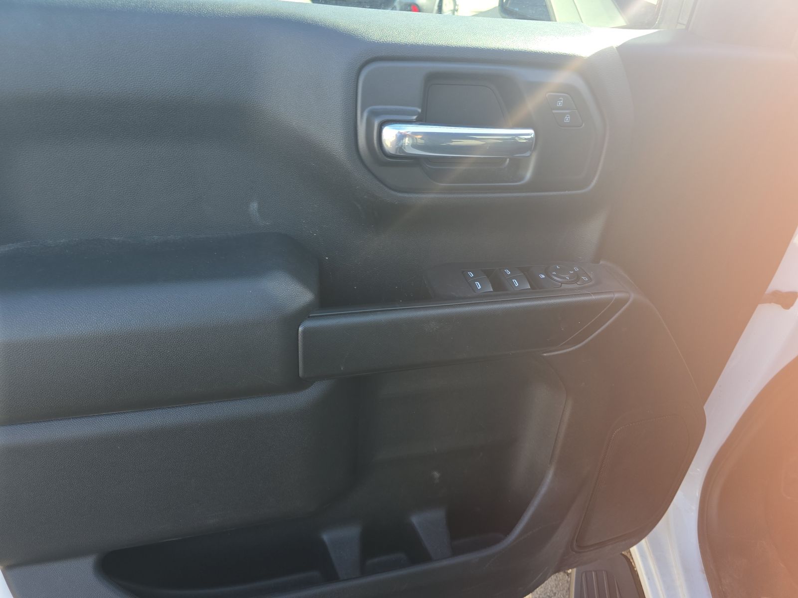 2023 Chevrolet Silverado 1500 Custom AWD