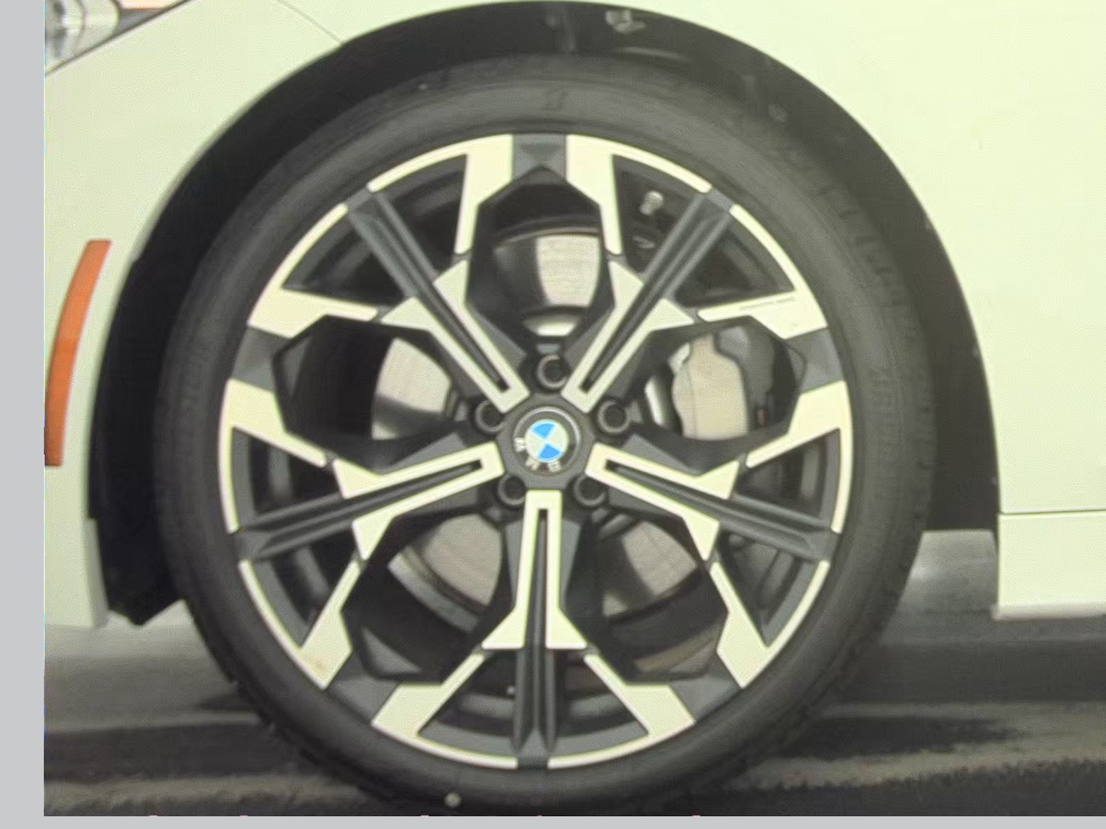 2025 BMW 3 Series 330i RWD