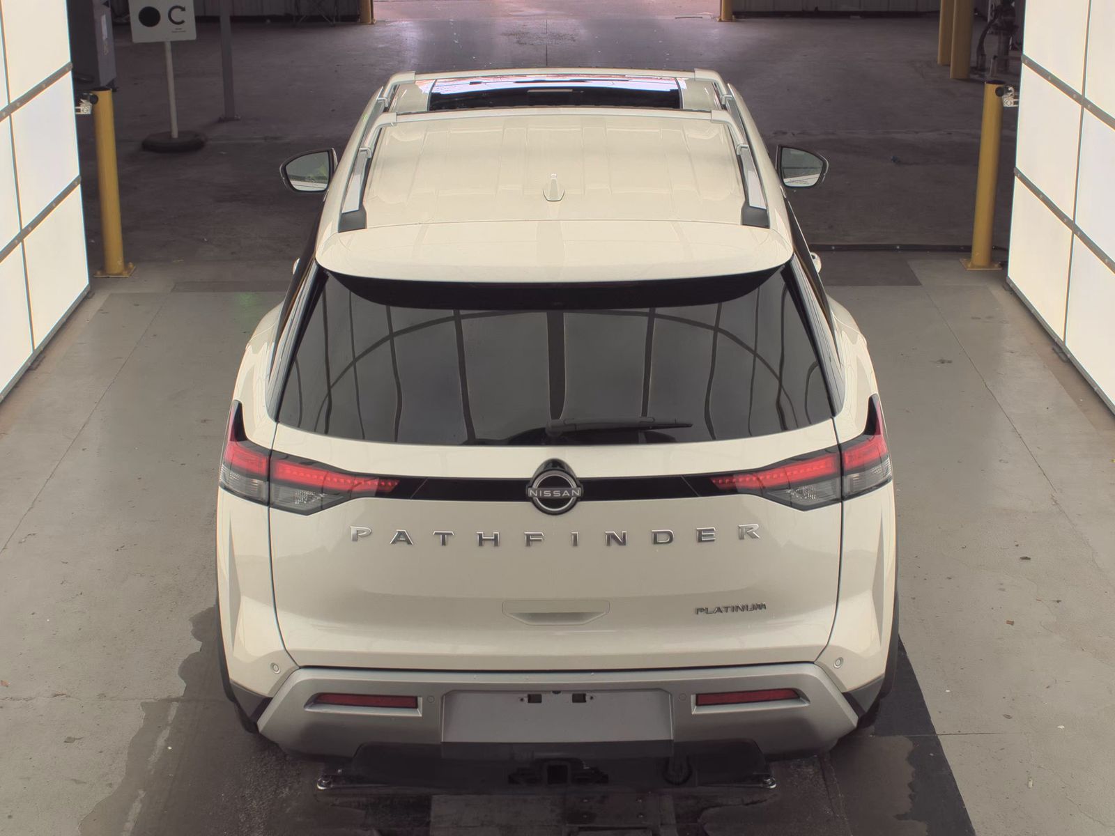 2024 Nissan Pathfinder Platinum FWD