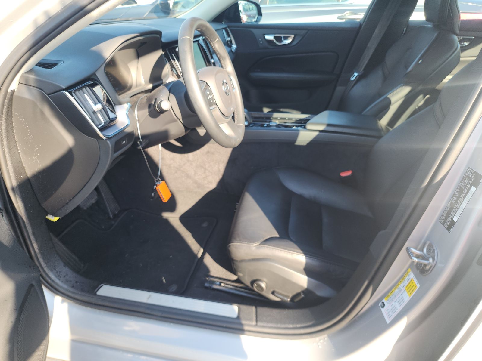 2023 Volvo S60 B5 Plus AWD