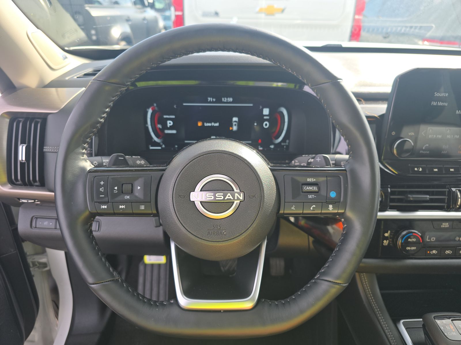 2024 Nissan Pathfinder Platinum FWD