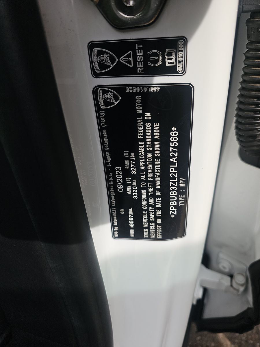 2023 Lamborghini Urus S AWD