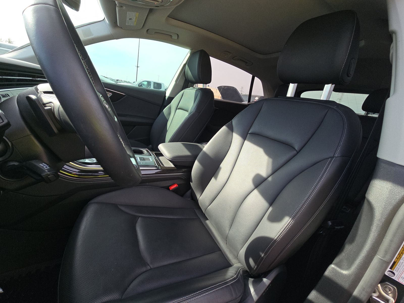 2023 Audi Q8 Premium Plus AWD