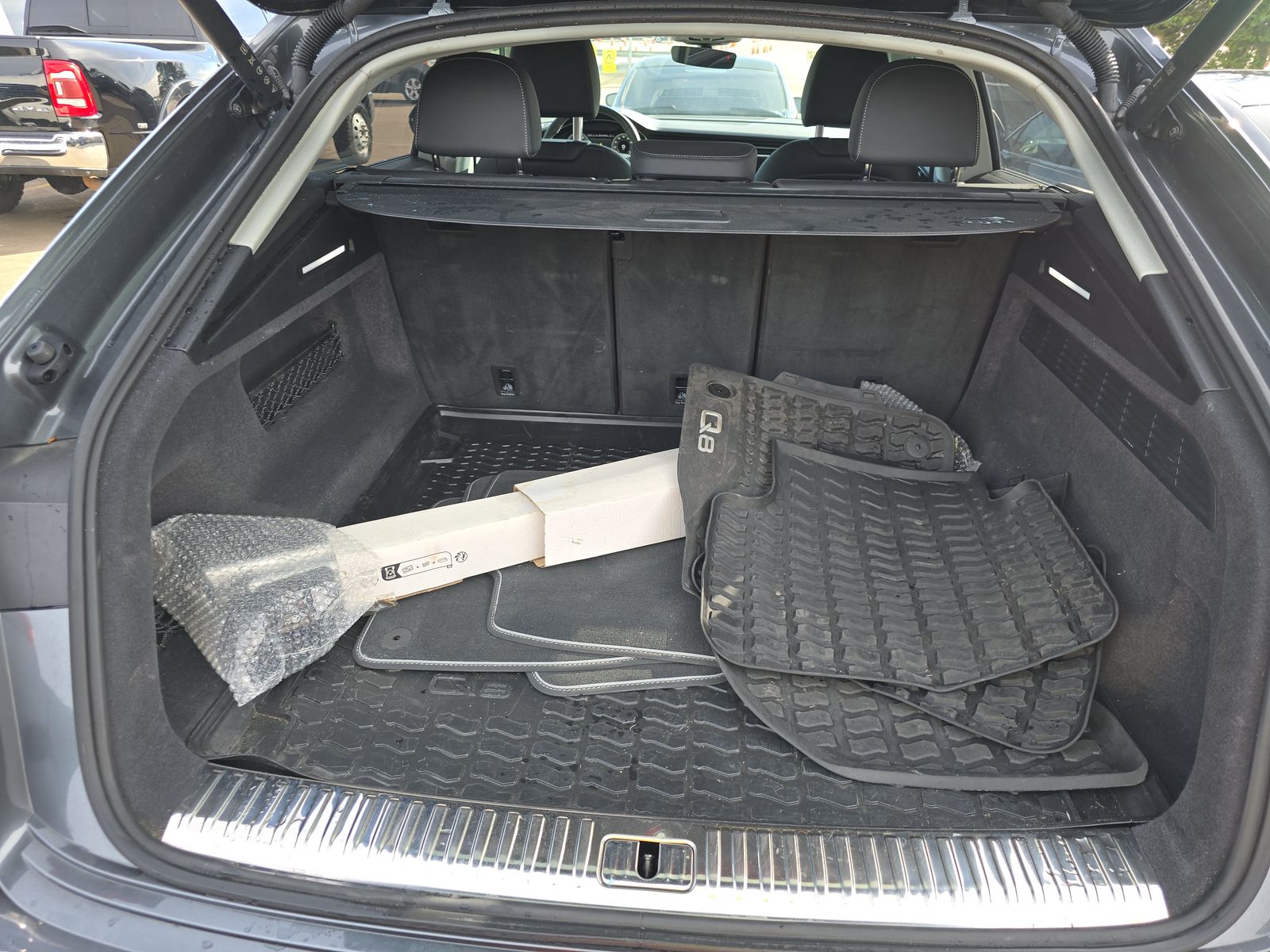 2023 Audi Q8 Premium Plus AWD