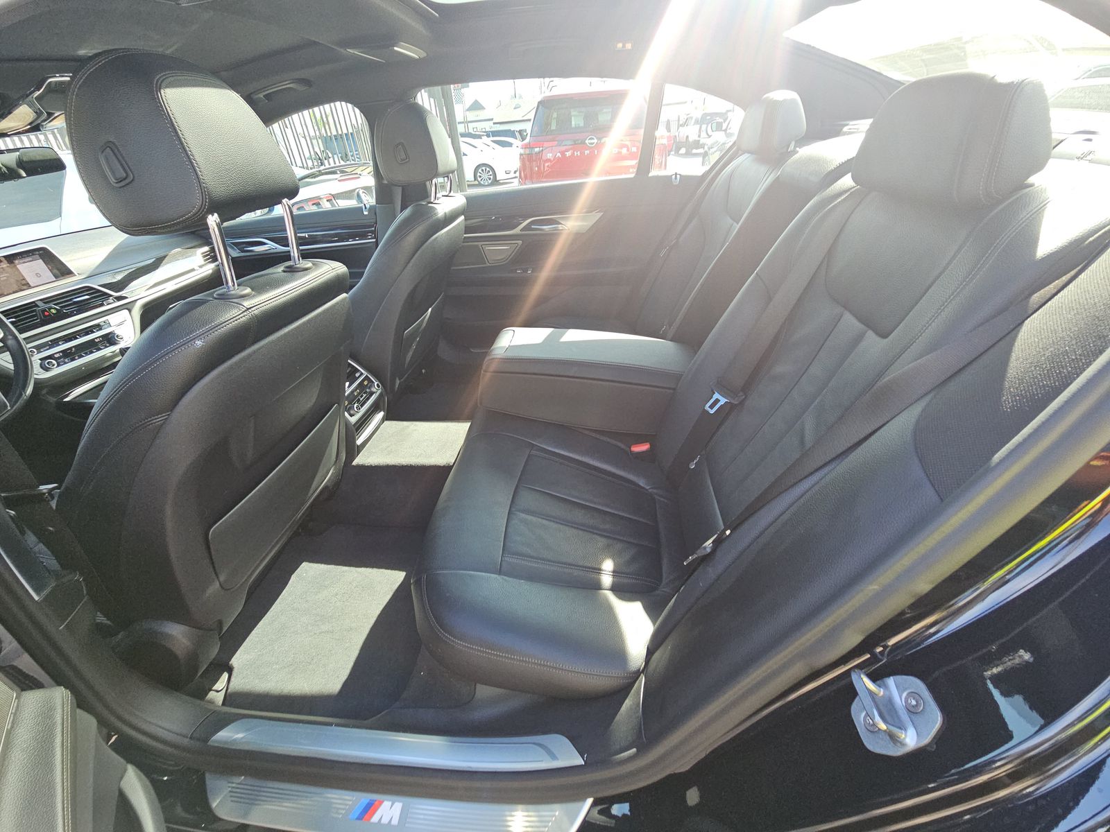 2019 BMW 7 Series 740i RWD