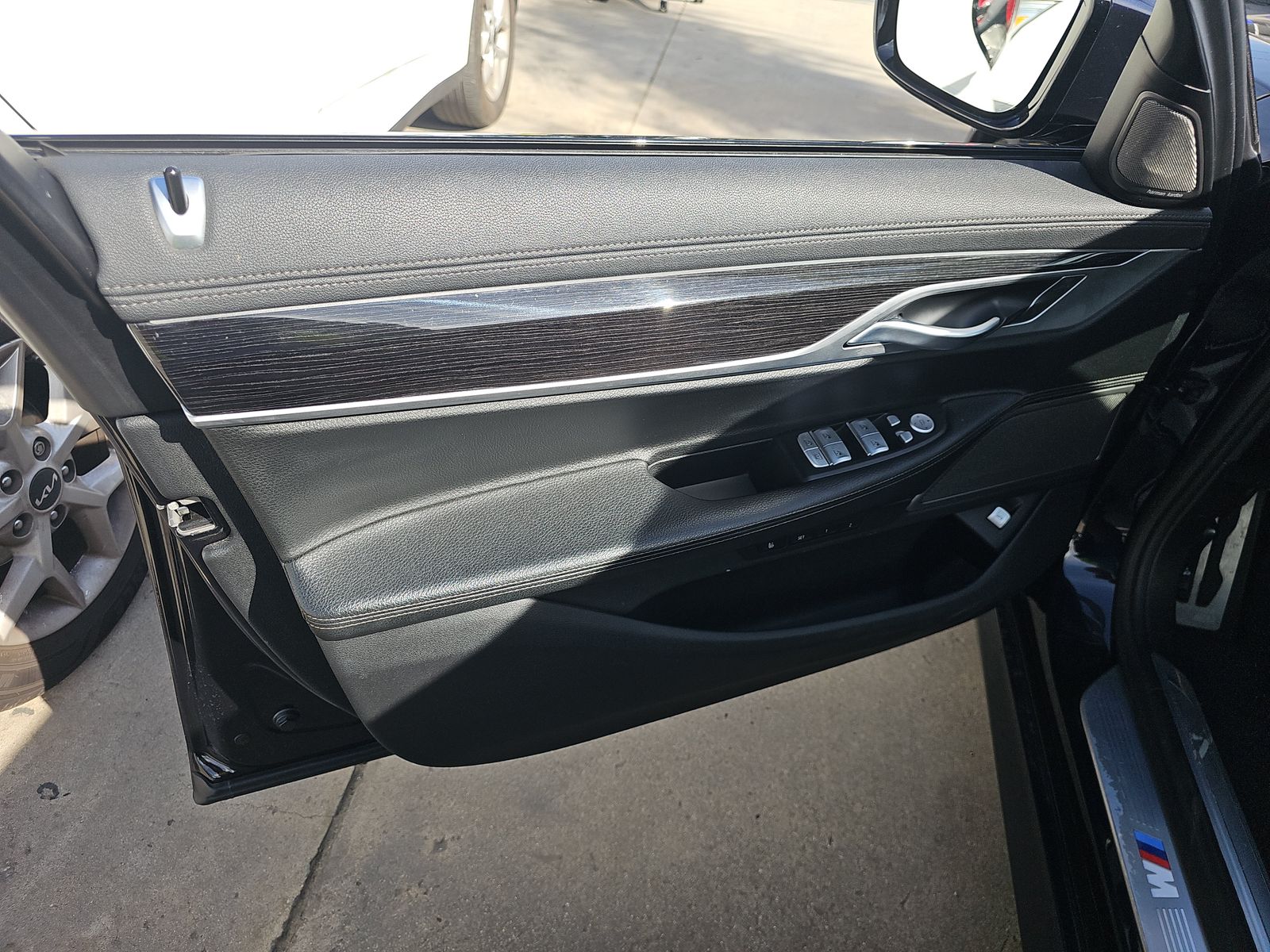 2019 BMW 7 Series 740i RWD
