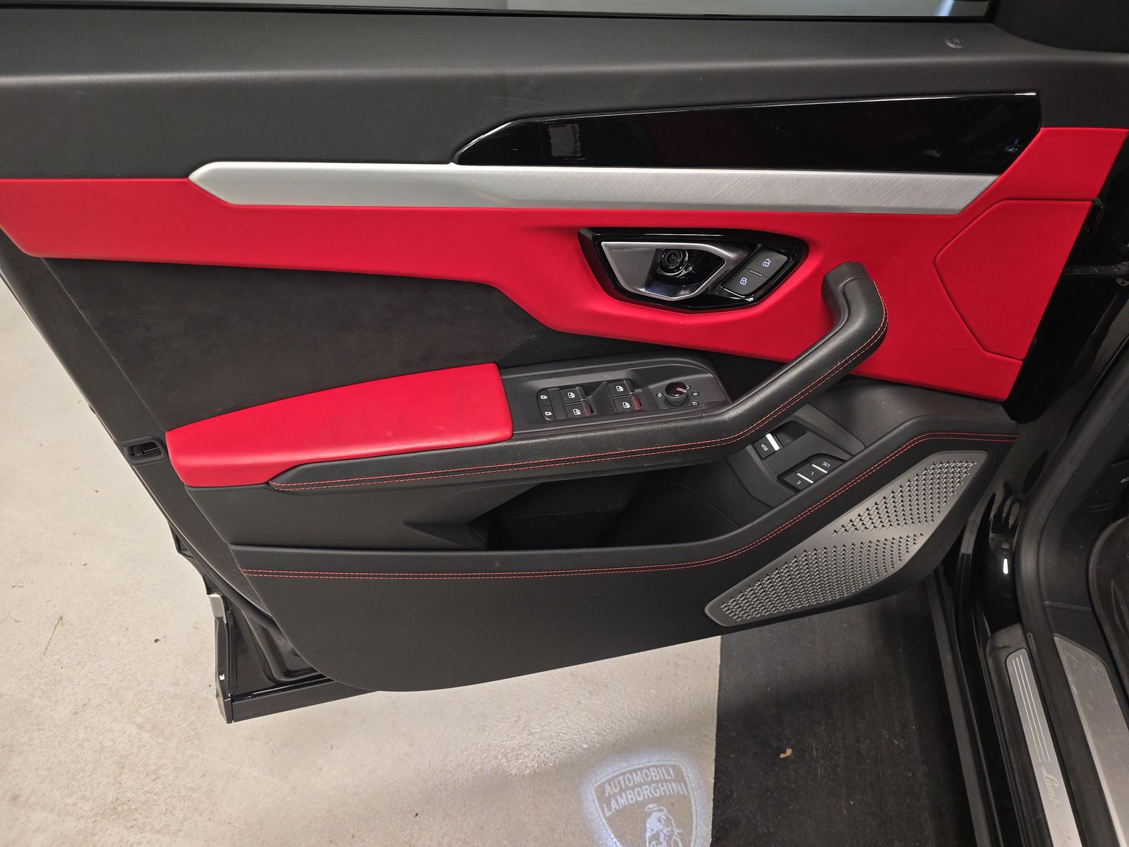 2021 Lamborghini Urus Base AWD