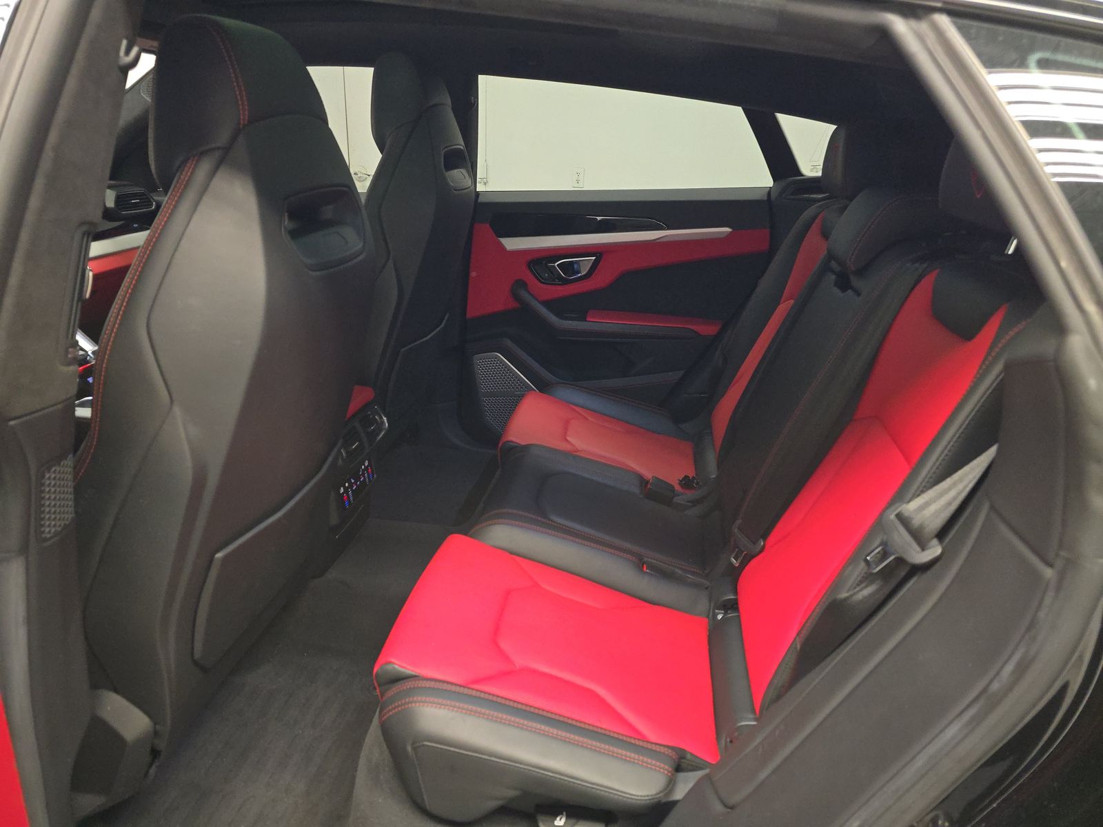 2021 Lamborghini Urus Base AWD