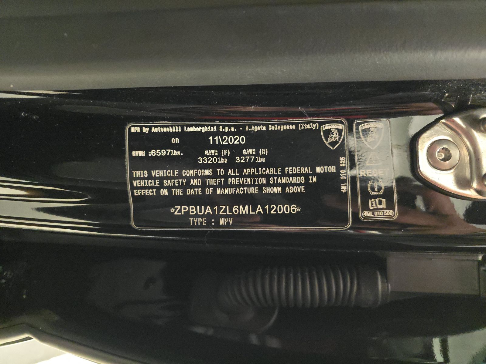 2021 Lamborghini Urus Base AWD