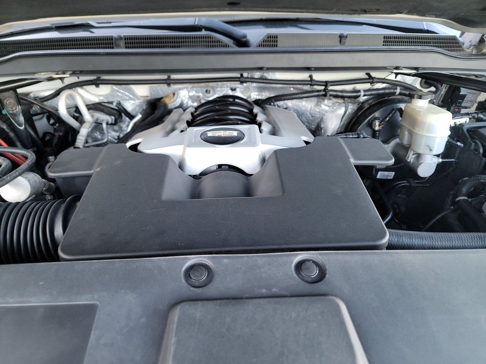 2015 Cadillac Escalade Luxury AWD