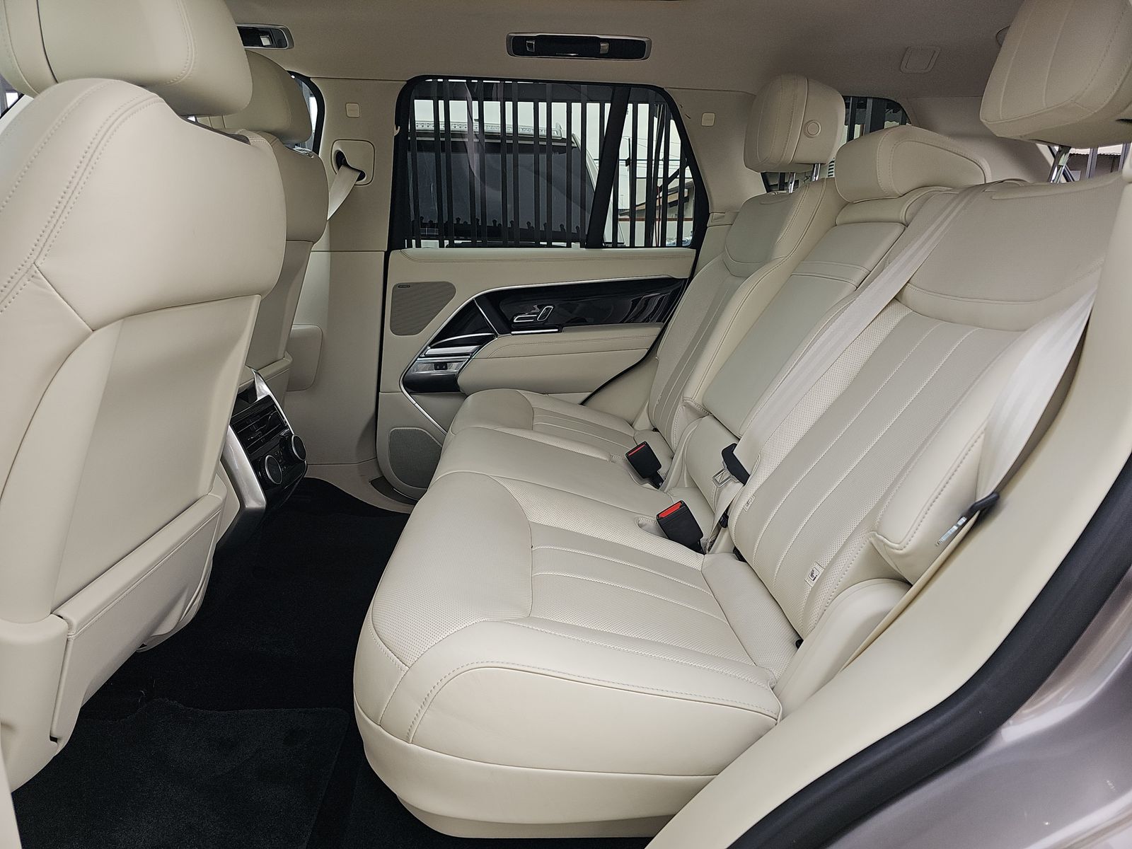 2023 Land Rover Range Rover SE AWD