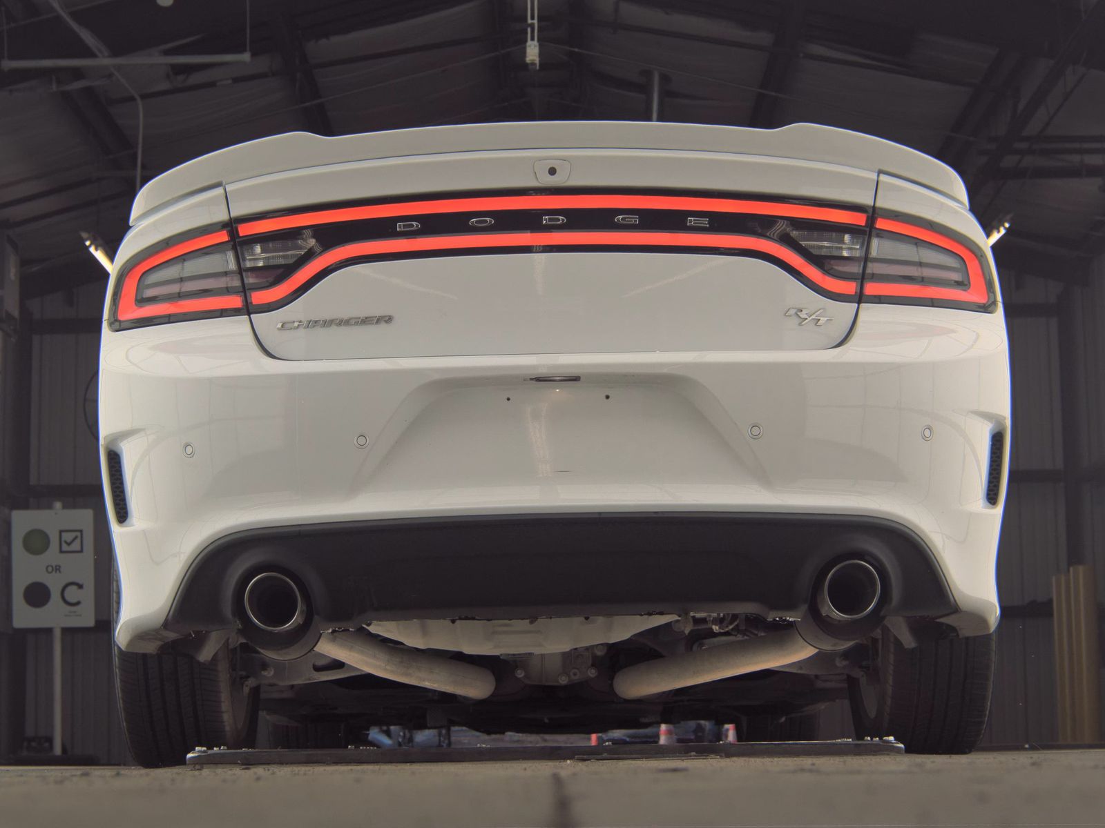 DODGE CHALLENGER - 8