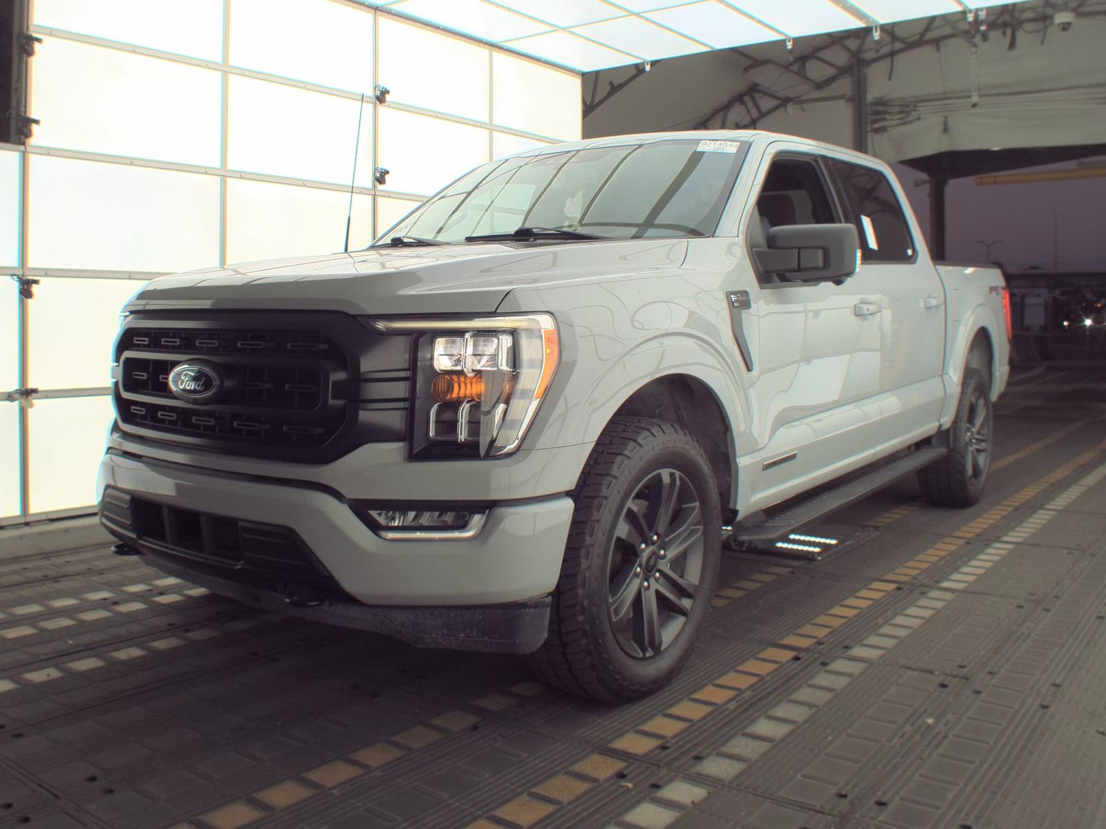2023 Ford F-150 Hybrid XLT AWD