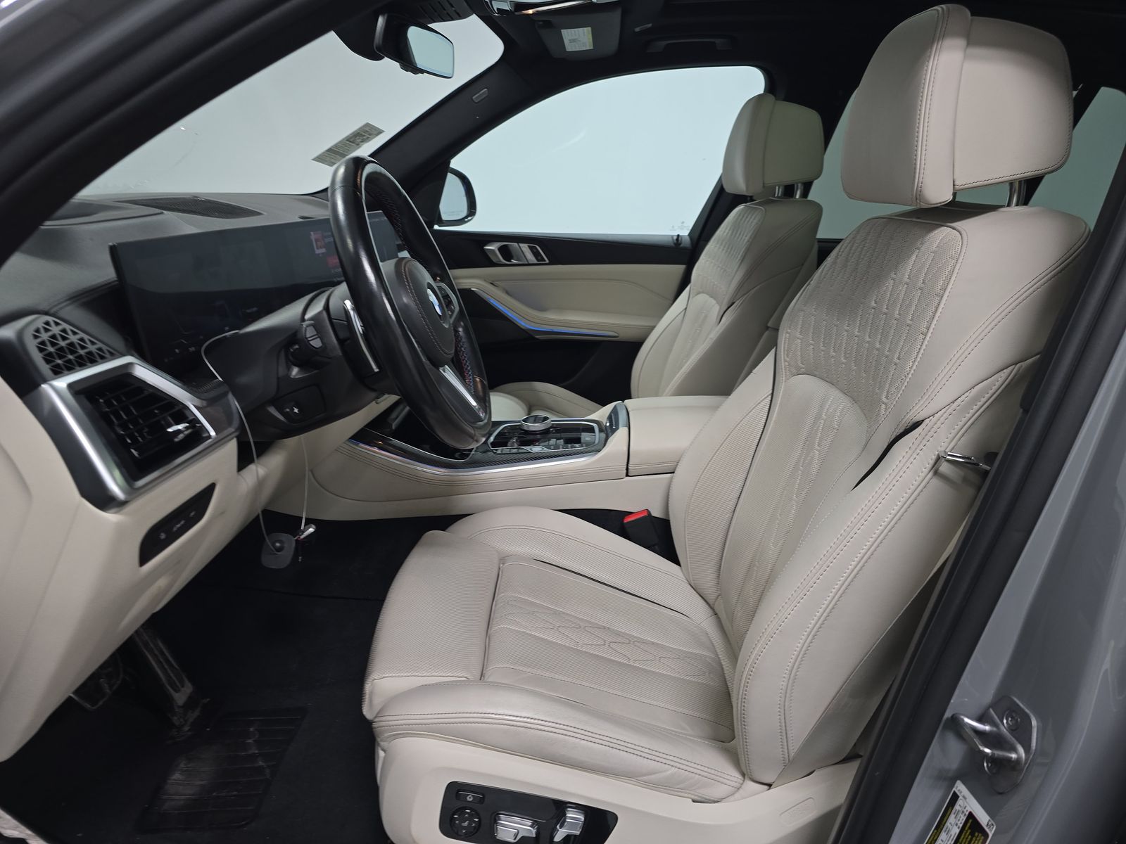 2024 BMW X5 M60i xDrive AWD