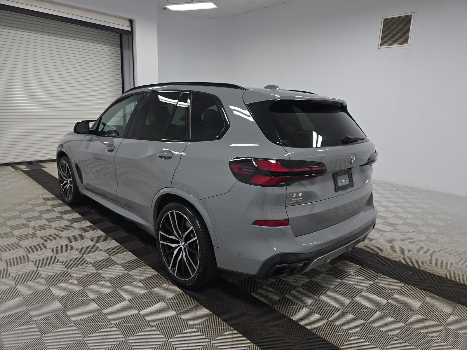 2024 BMW X5 M60i xDrive AWD