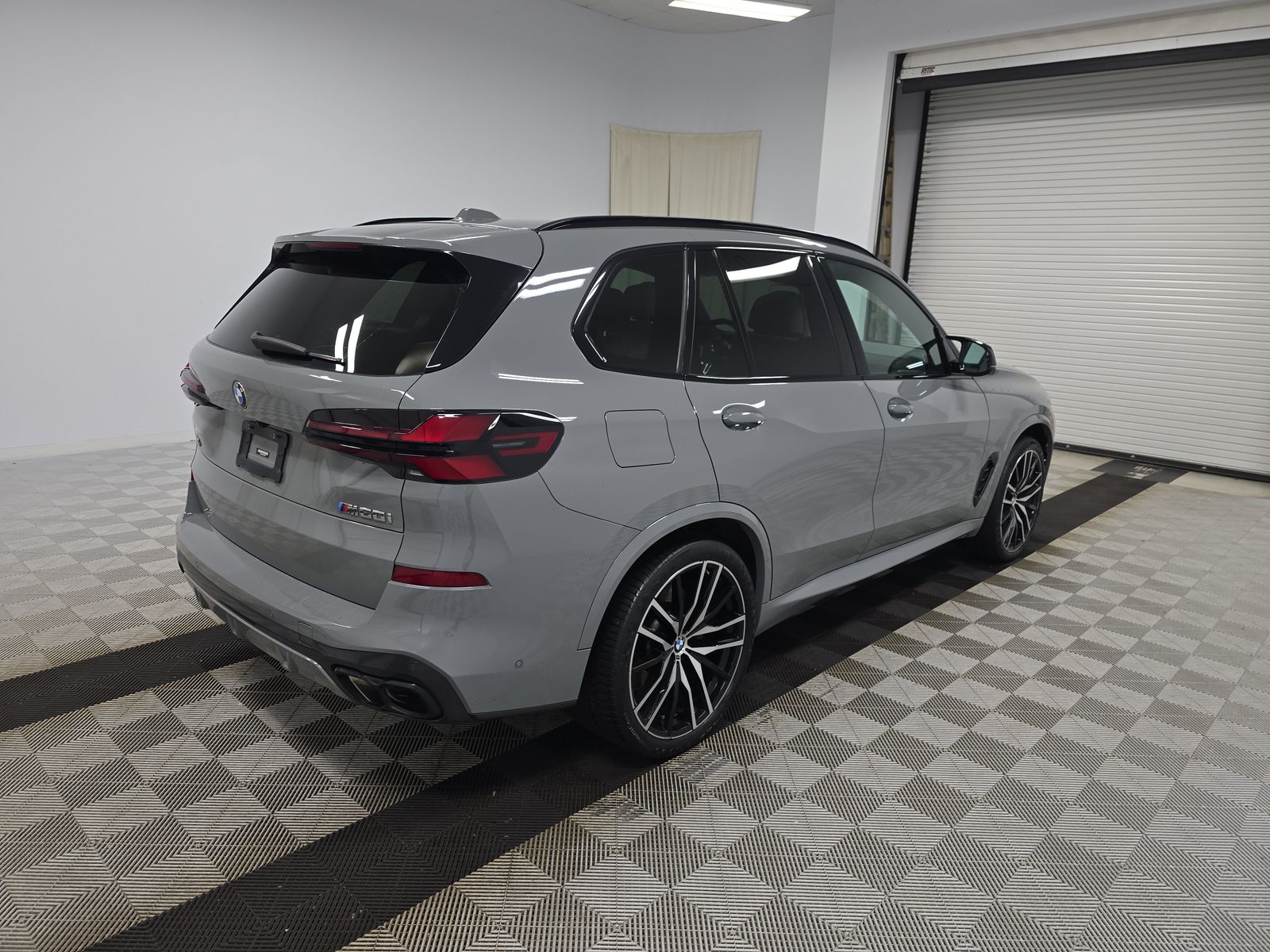2024 BMW X5 M60i xDrive AWD