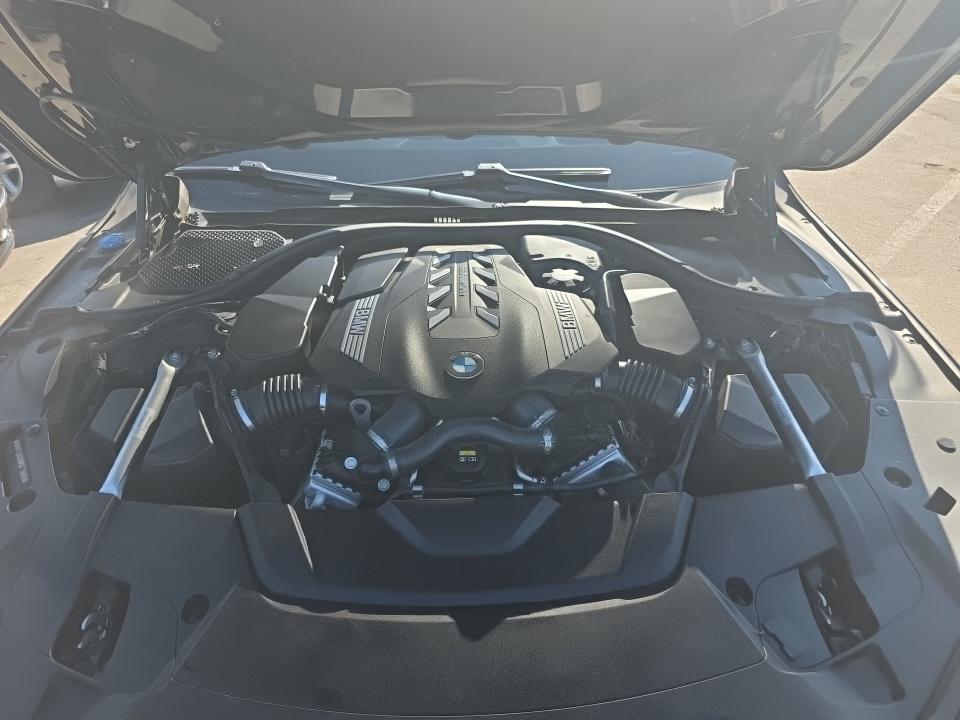 2021 BMW 7 Series 750i xDrive AWD