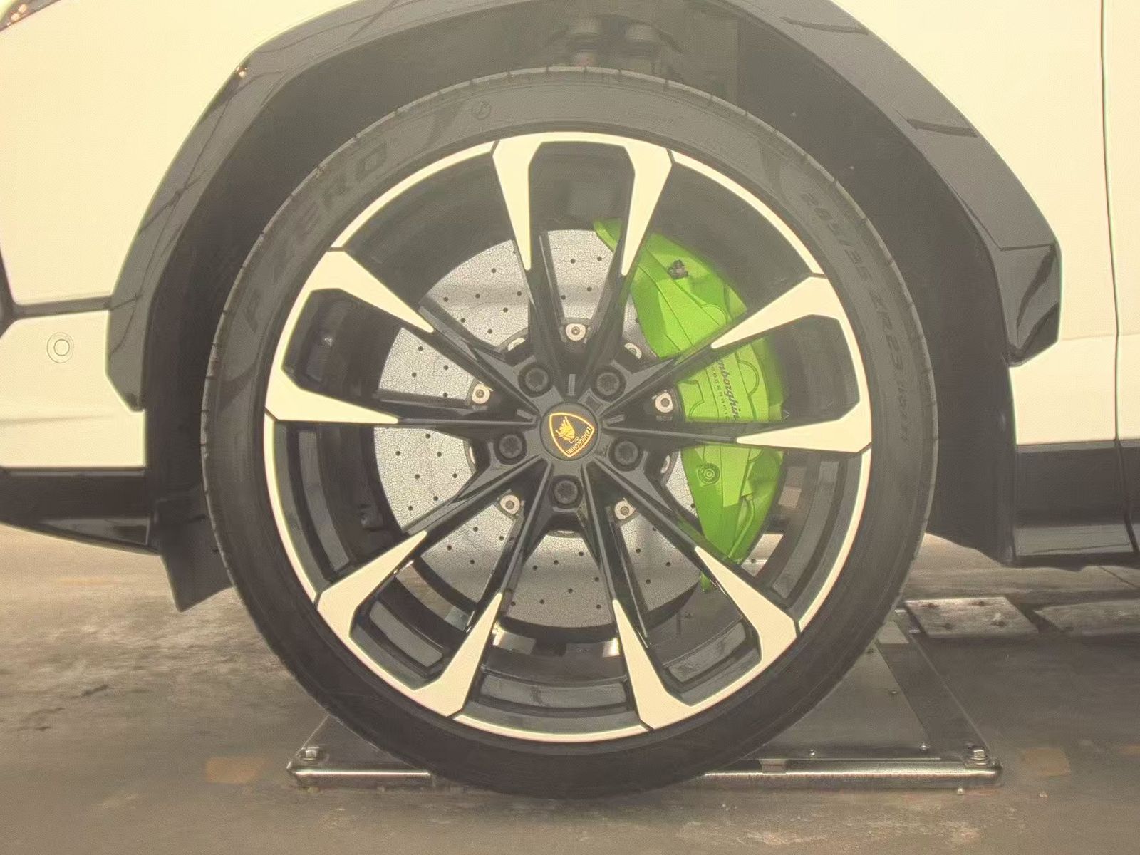 2023 Lamborghini Urus S AWD