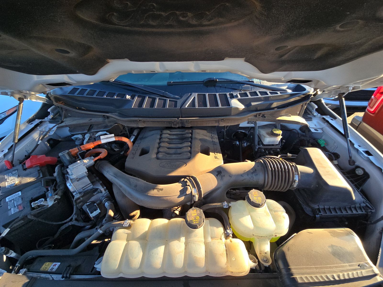 2023 Ford F-150 Hybrid XLT AWD