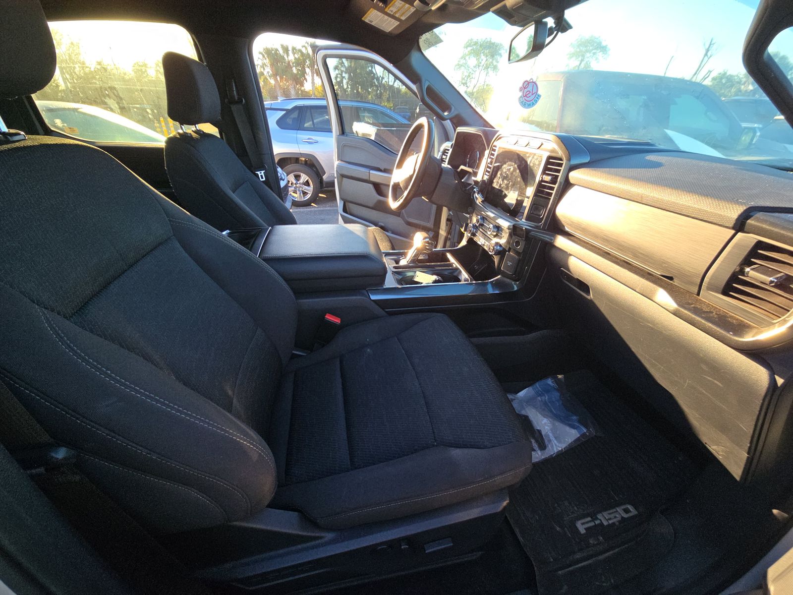 2023 Ford F-150 Hybrid XLT AWD