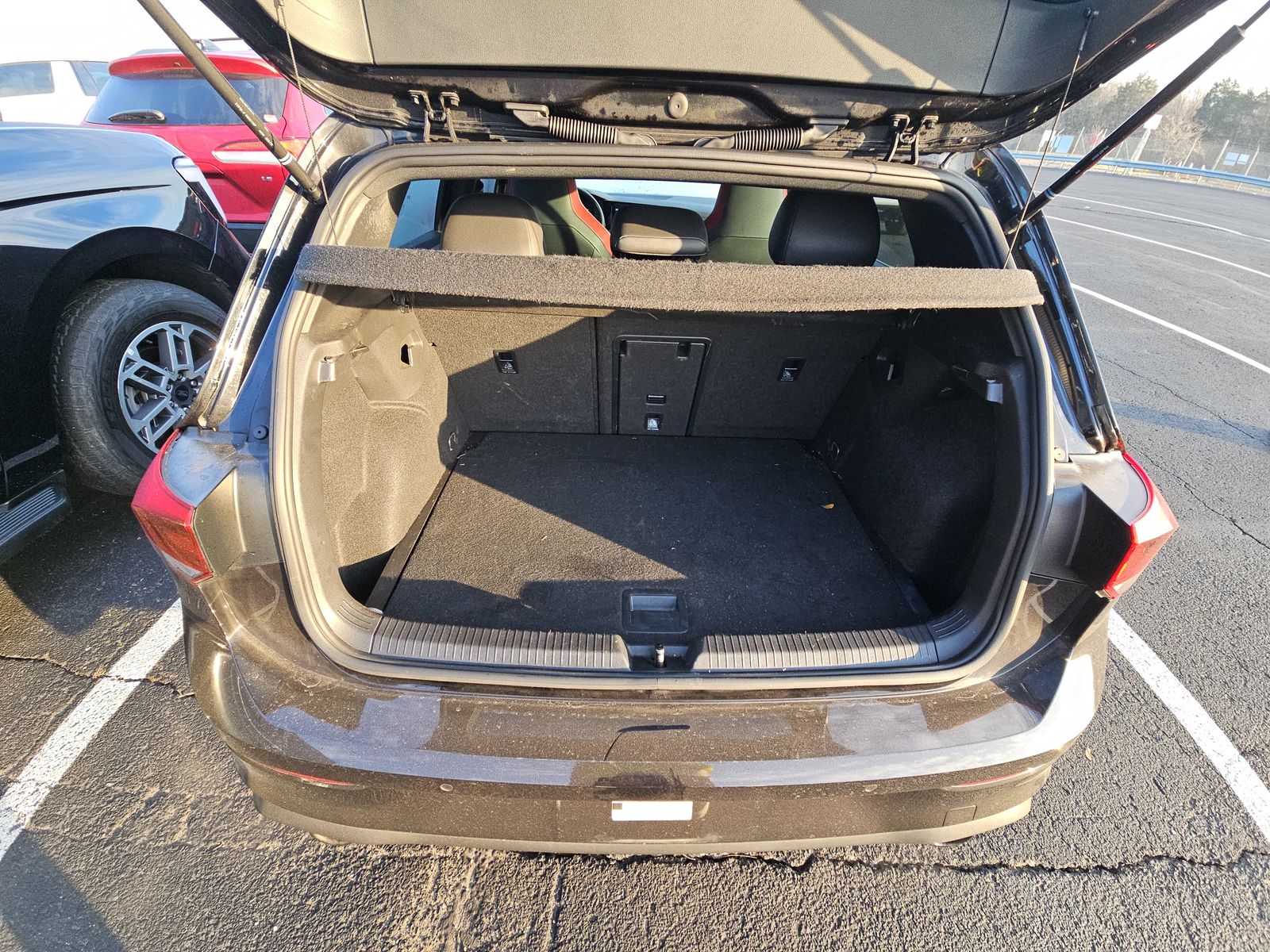 2022 Volkswagen Golf GTI 2.0T SE FWD