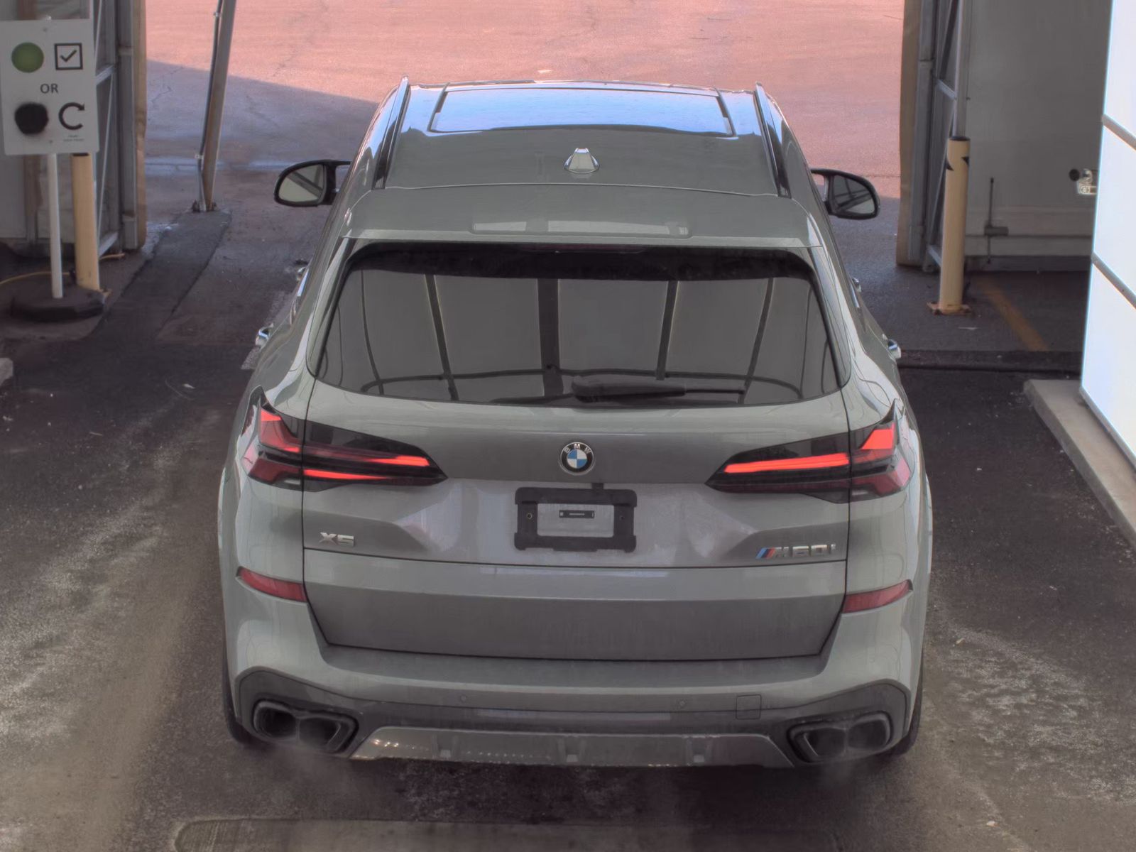 2026 BMW X5 M60i xDrive AWD