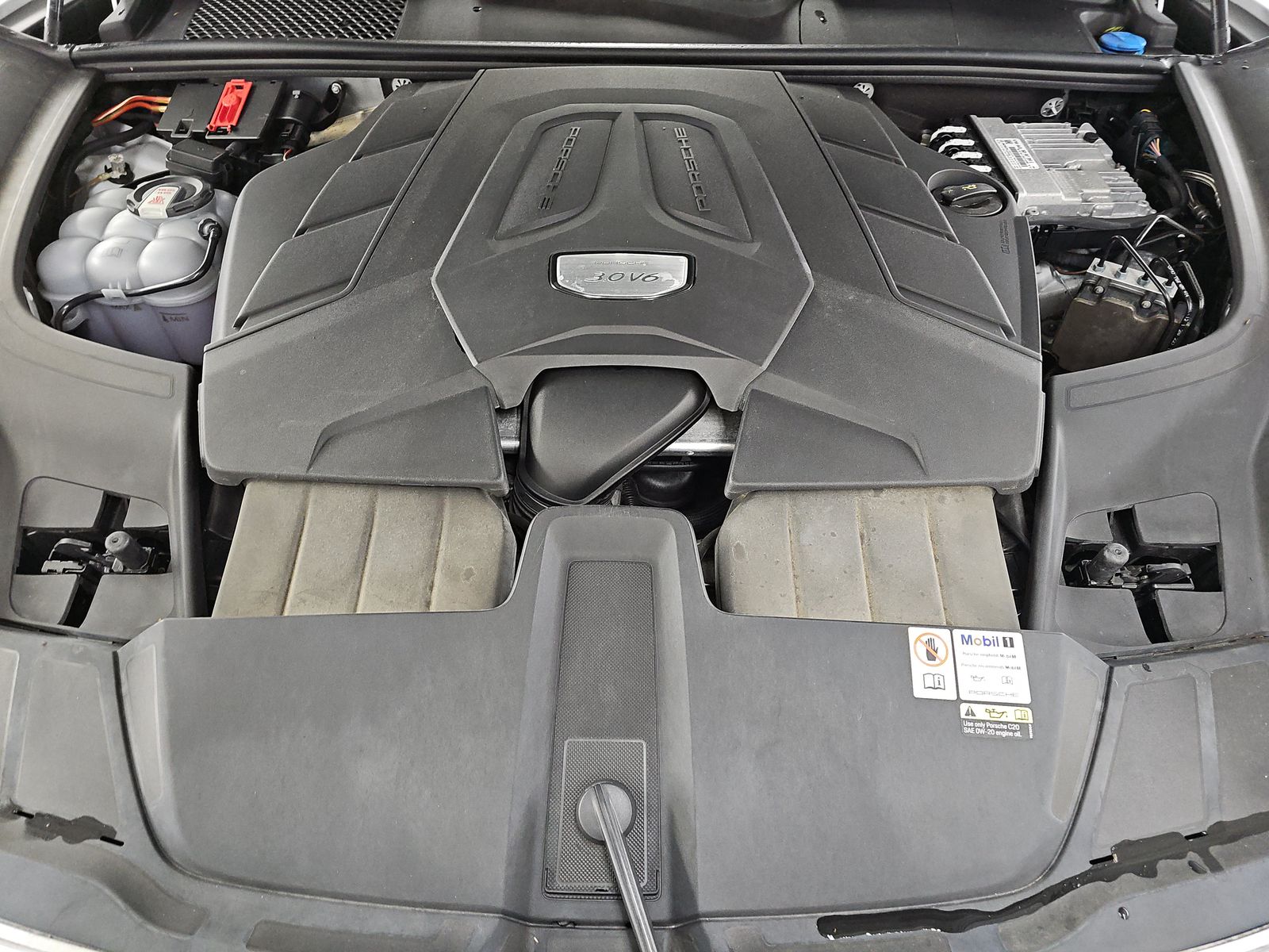 2023 Porsche Cayenne Base AWD