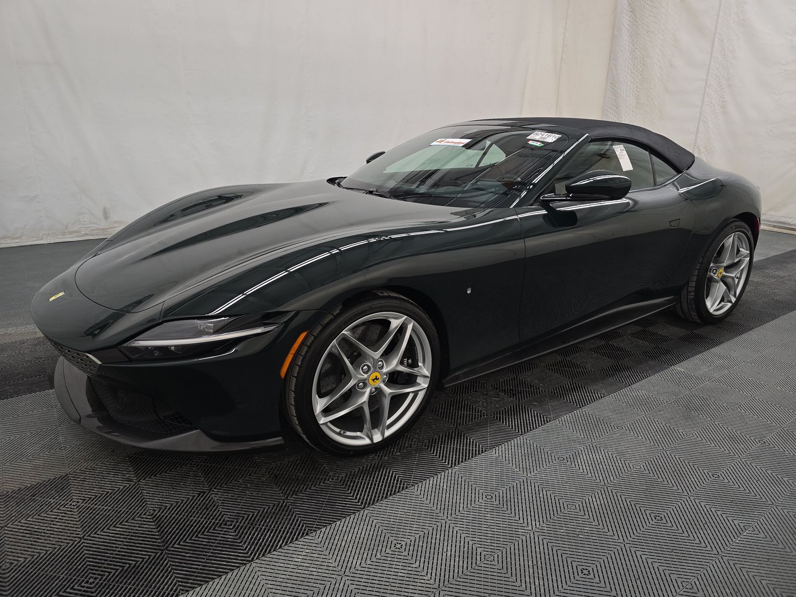 2024 Ferrari Roma Base RWD