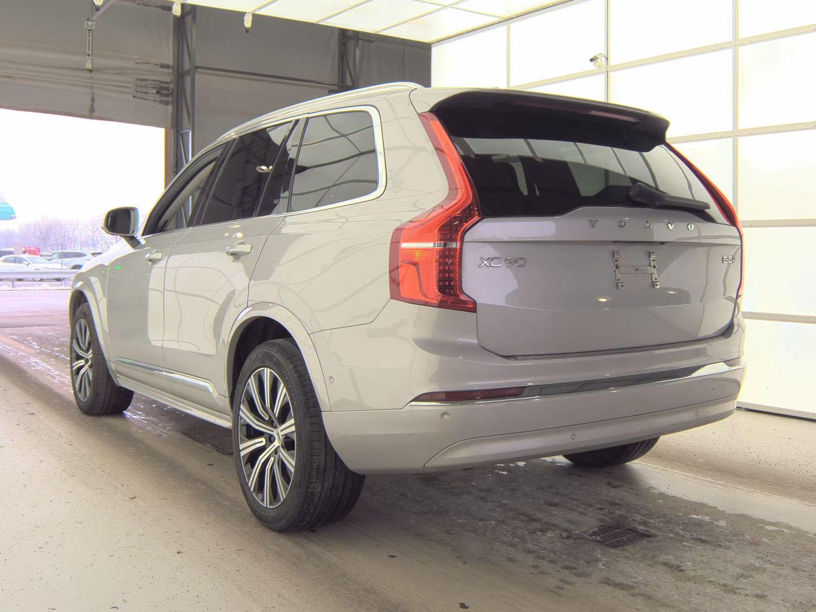 2024 Volvo XC90 B5 Plus AWD