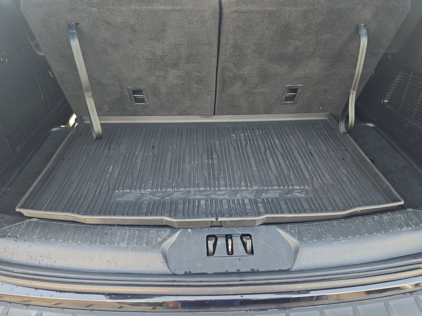 2020 Ford Explorer XLT AWD