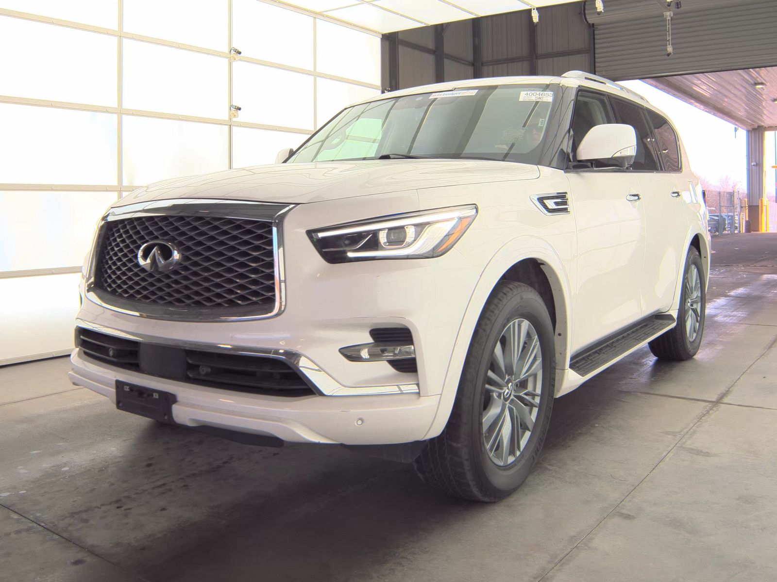 2024 INFINITI QX80