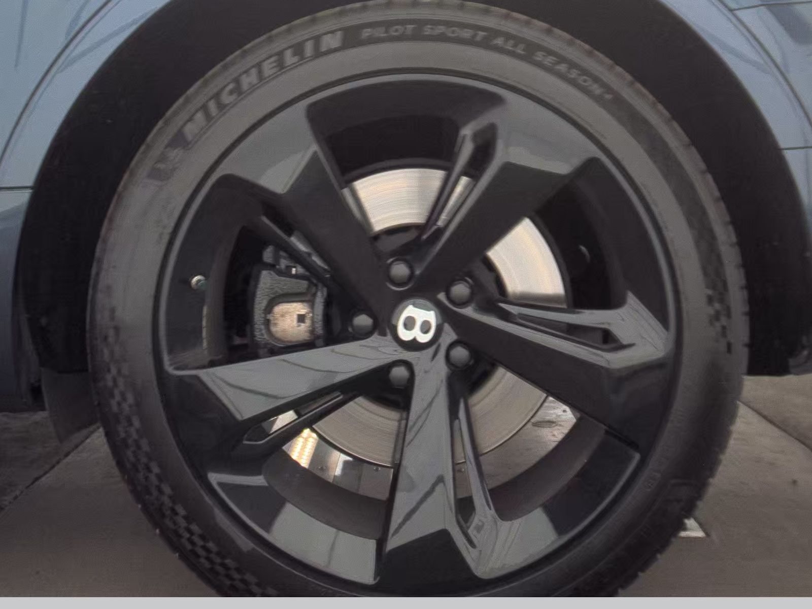 2019 Bentley Bentayga V8 AWD